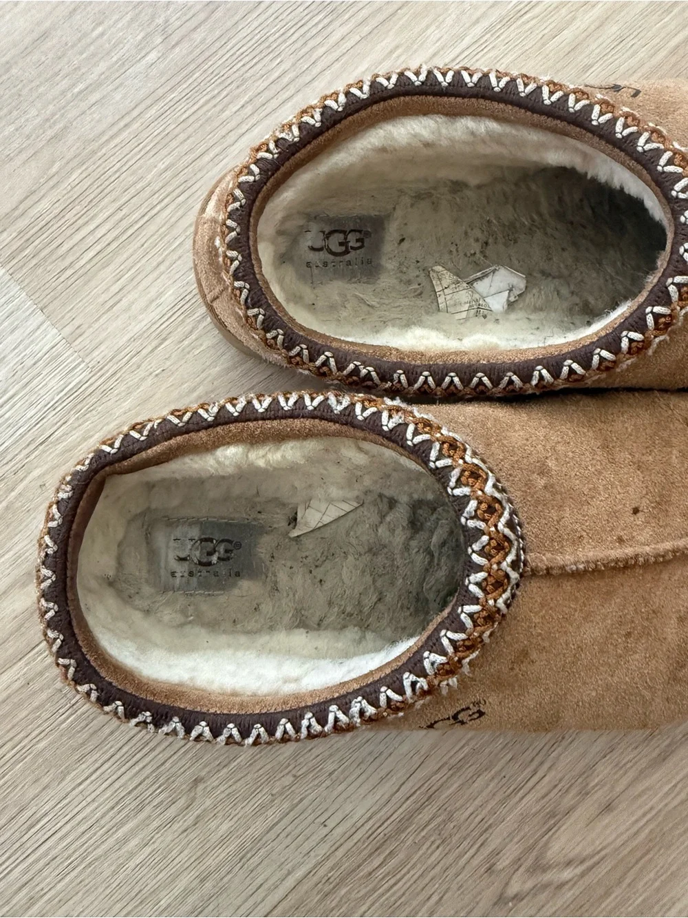 Tasmans Uggs - Picture 2 of 5